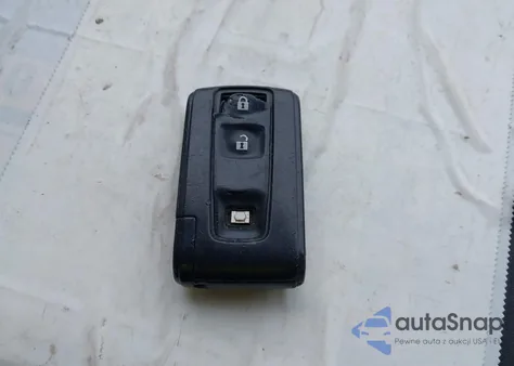 2005 Toyota Prius from USA, damaged, VIN JTDKB20U653088351